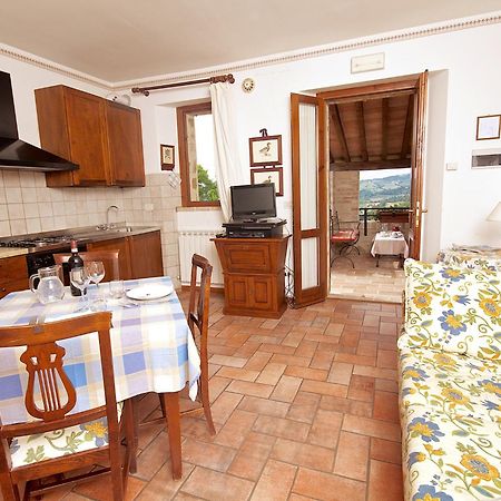 Agriturismo Le Colombe אסיסי חדר תמונה