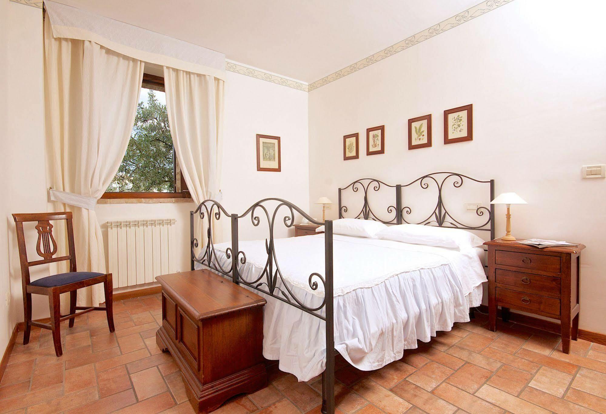 Agriturismo Le Colombe אסיסי מראה חיצוני תמונה